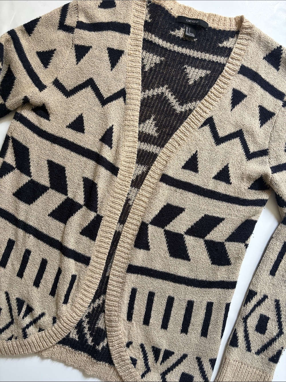 Forever 21 Beige and Black Aztec Pattern Open Cardigan SUPER SOFT